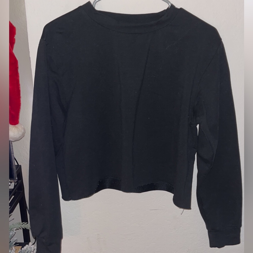Basic black crop top